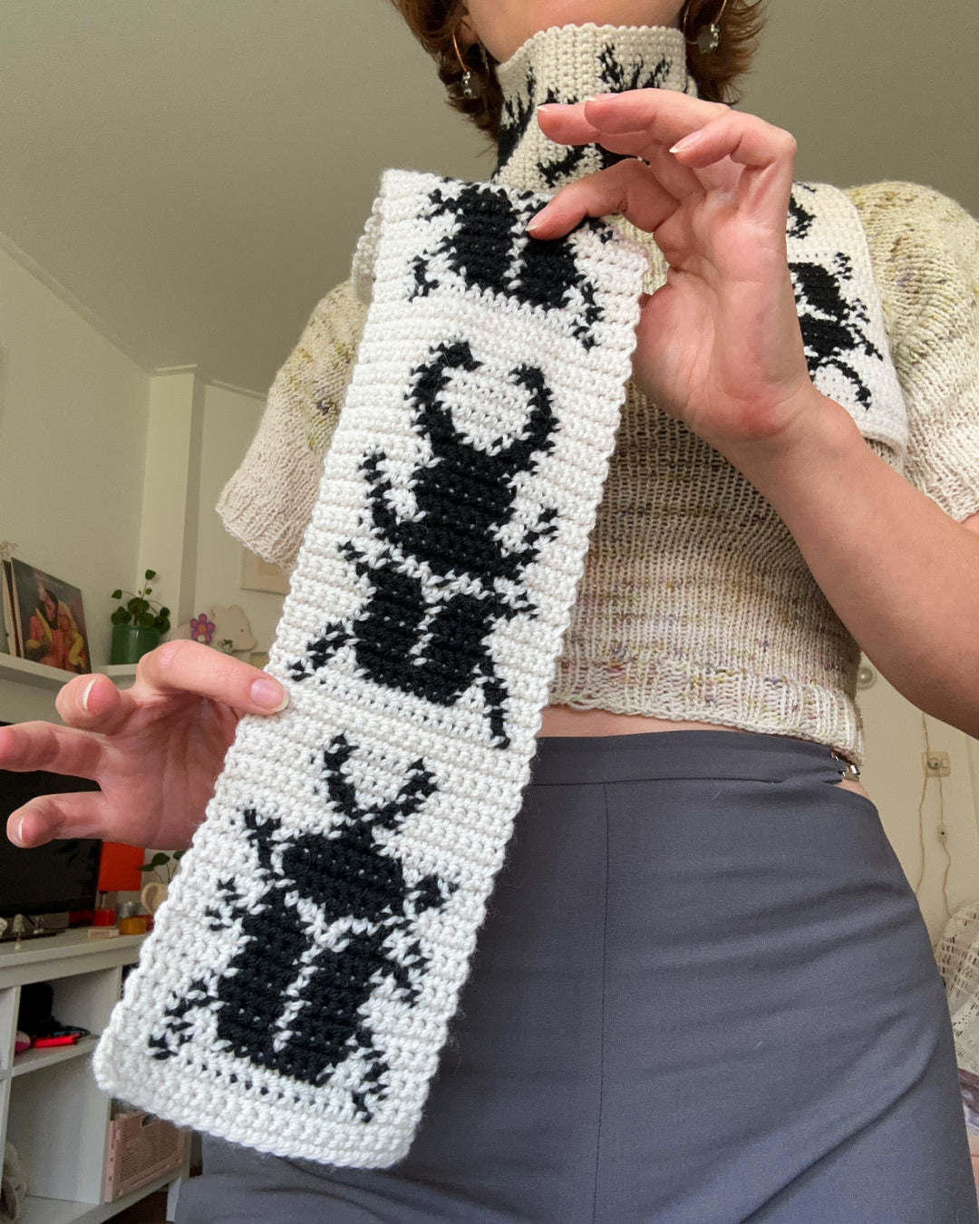 Crochet scarf pattern ✧ Beetle