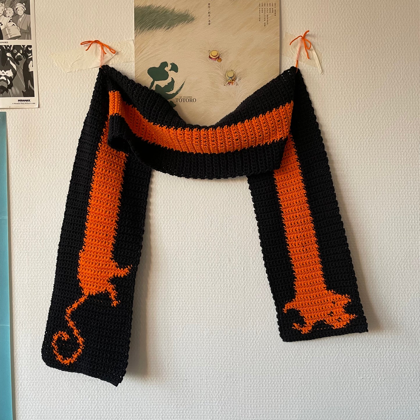 Crochet scarf pattern - kitty cat scarf