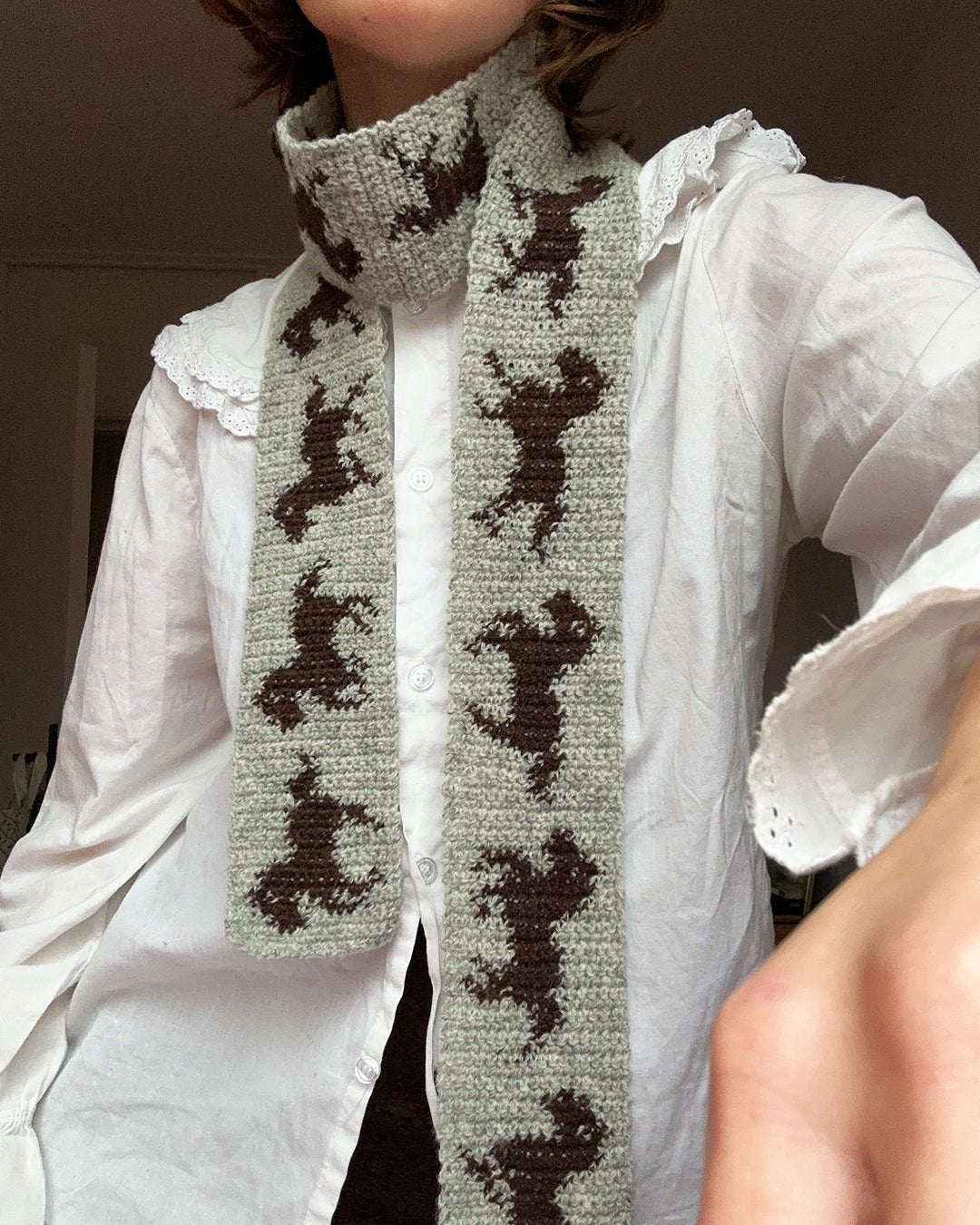 Crochet scarf pattern ✧ Horses - devout hand