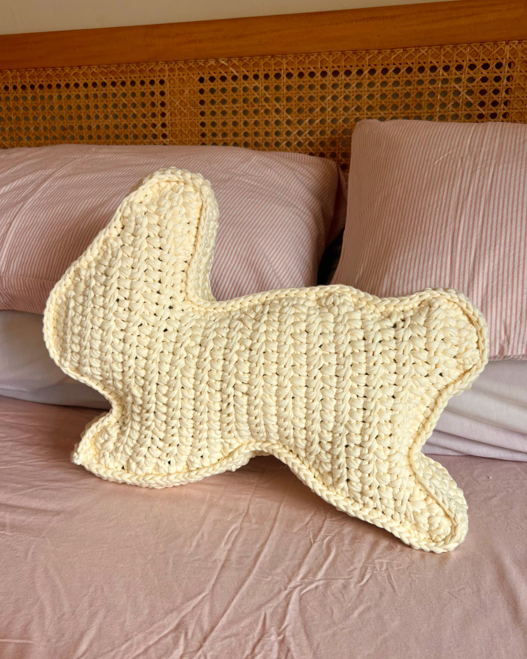Crochet cushion pattern ✧ Bunny