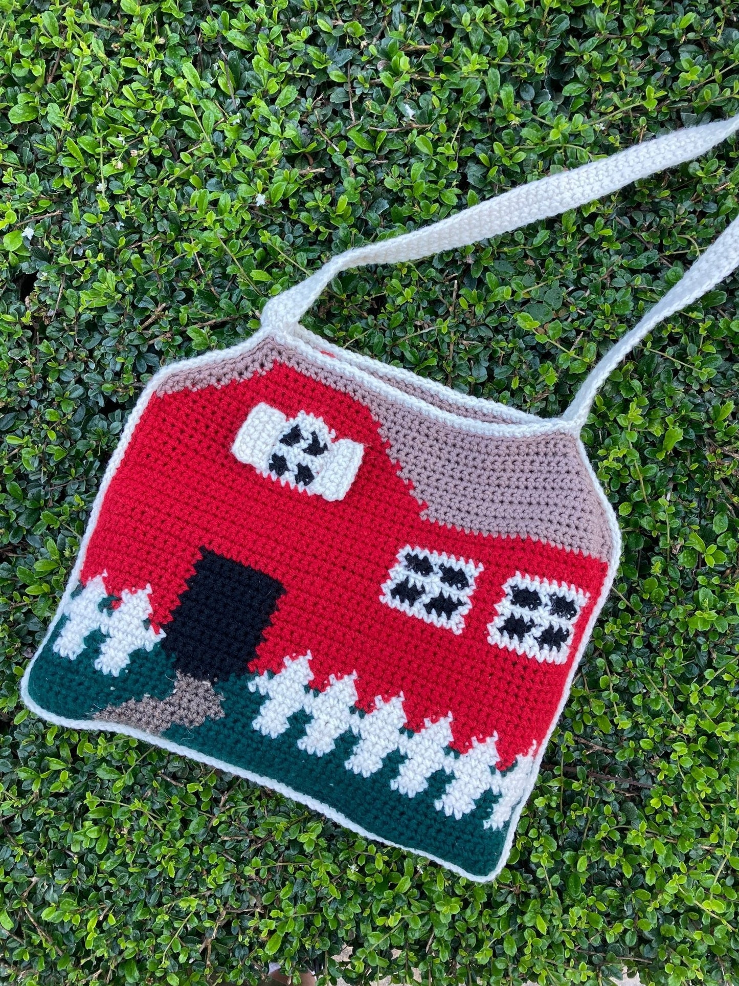Crochet Bag Pattern - This House Is Not A Home bag