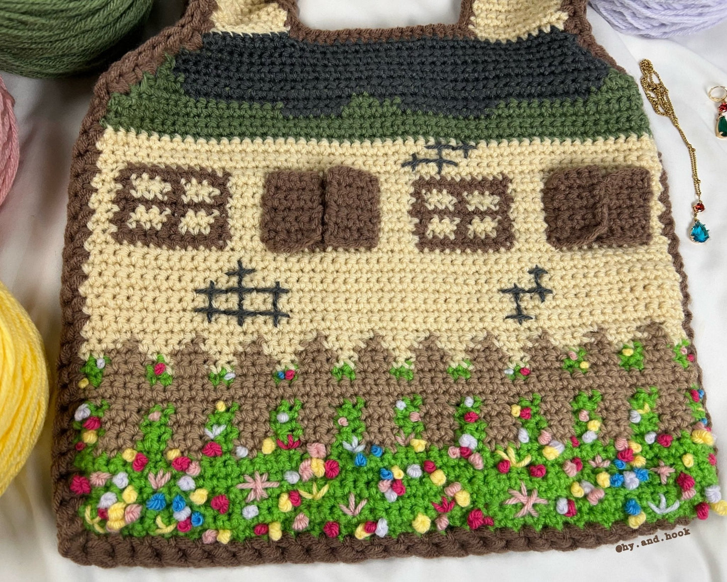 Crochet Bag Pattern - This House Is Not A Home bag