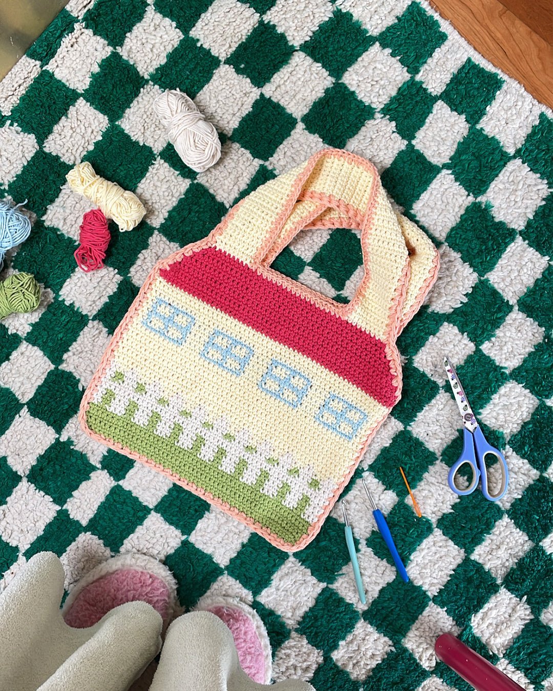 Crochet Bag Pattern - This House Is Not A Home bag