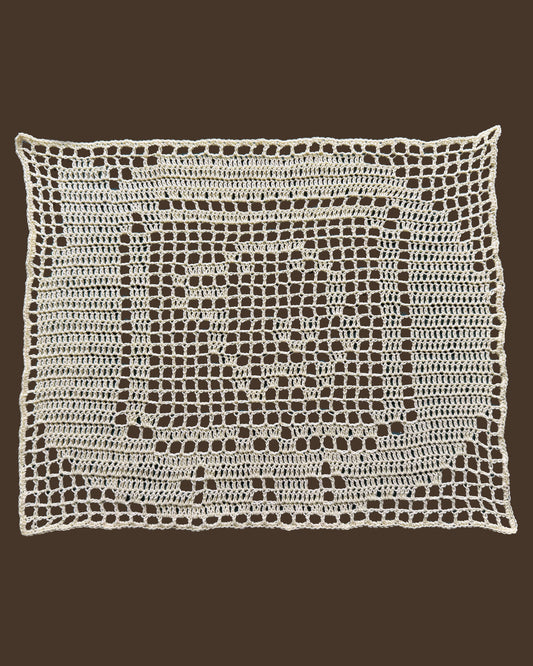 Free filet crochet pattern ✧ Tamagotchi case