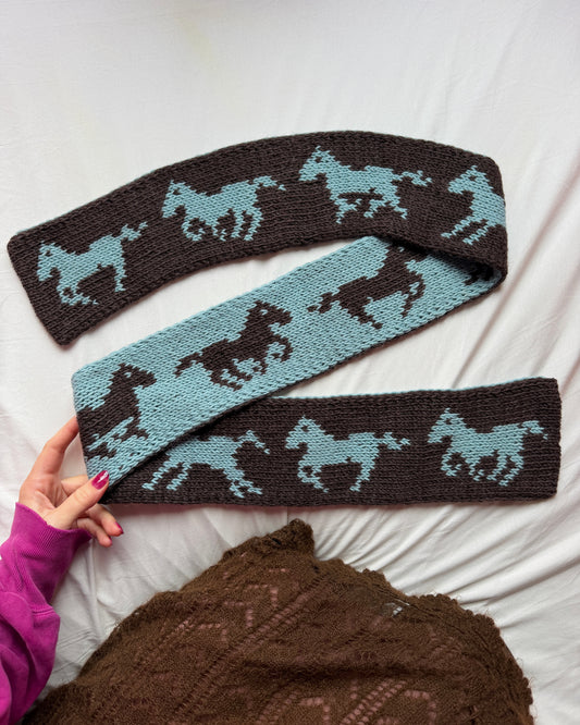 Scarf knitting pattern ✧ Horses