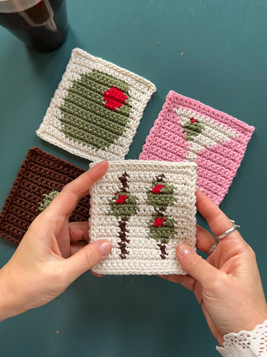 Crochet coasters pattern ✧ Olive & Dirty martini