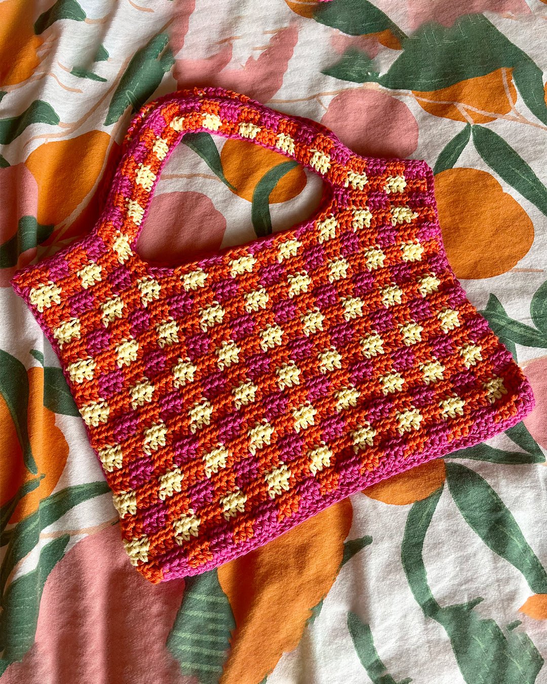 Crochet bag pattern ✧ Picnic bag - devout hand