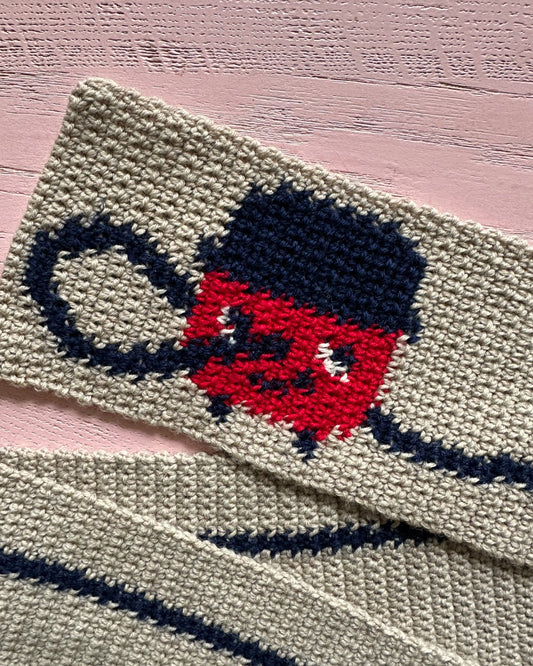 Crochet scarf pattern ✧ Henry Hoover - devout hand