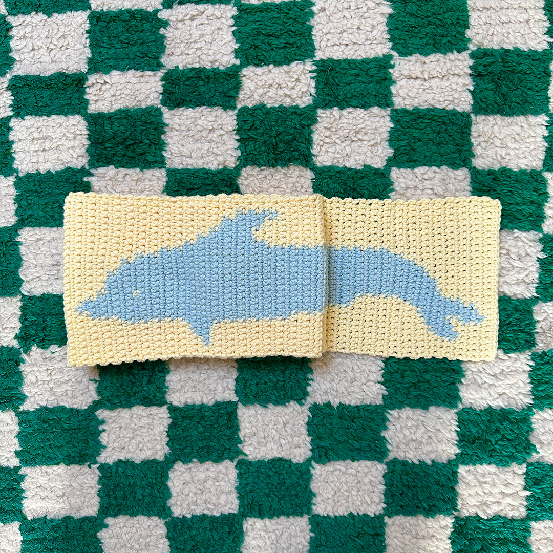 Crochet scarf pattern ✧ Dolphin