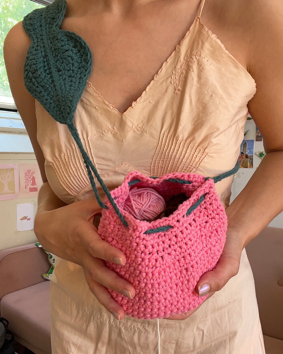 Crochet bag pattern ✧ Radish drawstring pouch - devout hand