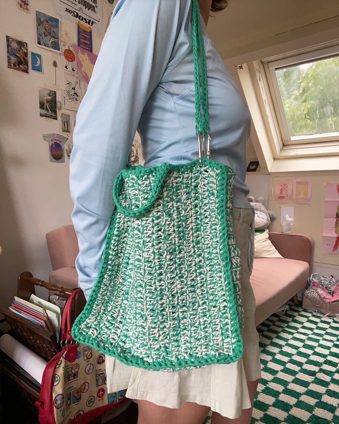 Crochet bag pattern ✧ Two - tone tote - devout hand