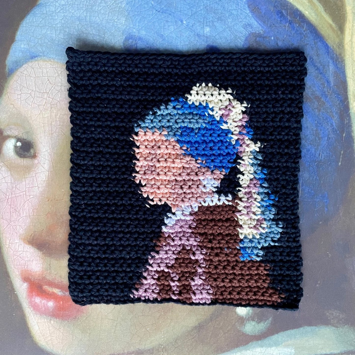 ✧ Pattern: Girl with a pearl earring ✧ - devout hand